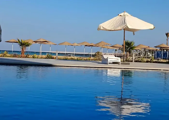 Coral Paradise Front Wifi Apartment Hurghada