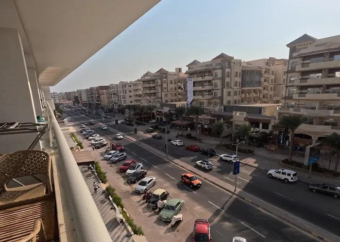 Coral Paradise Front Wifi Apartment Hurghada